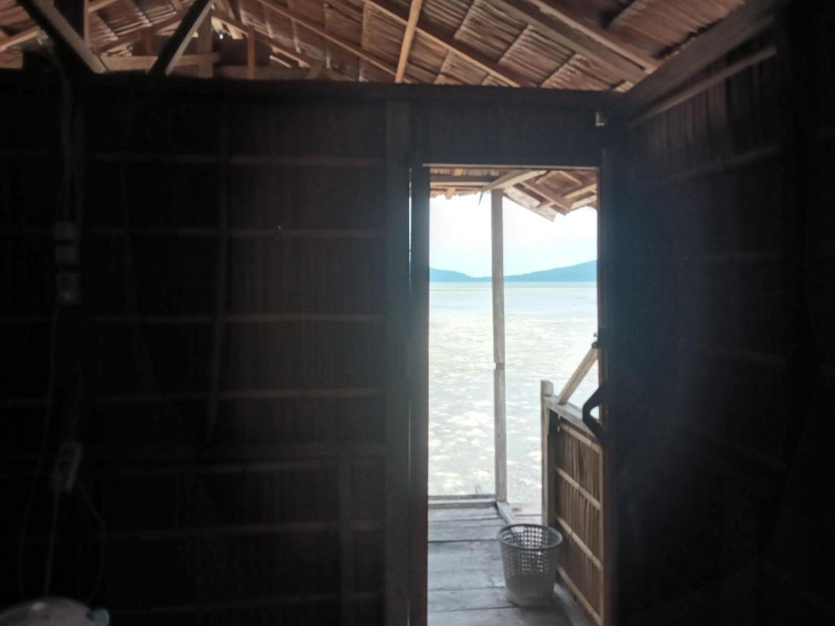 Arborek Diving Homestay R4 Besir Exterior photo
