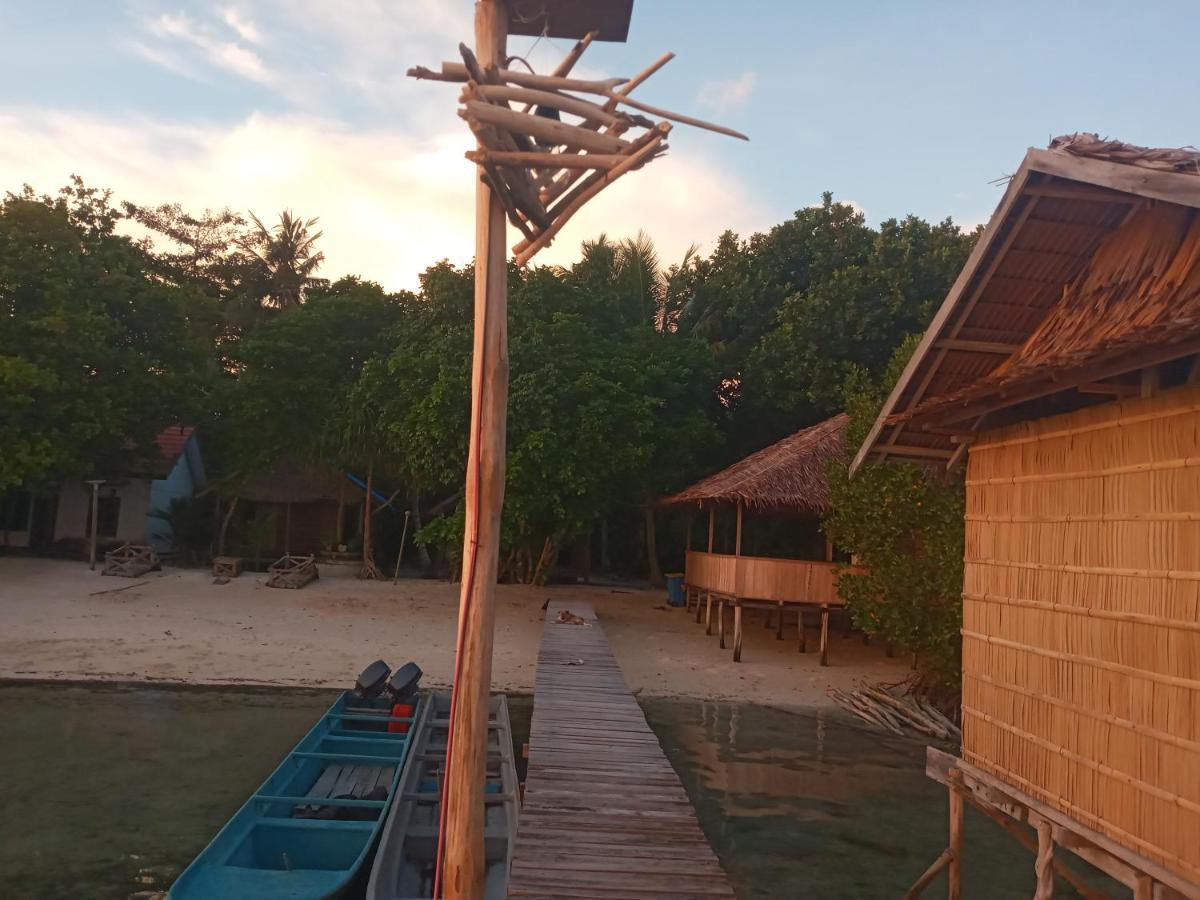 Arborek Diving Homestay R4 Besir Exterior photo