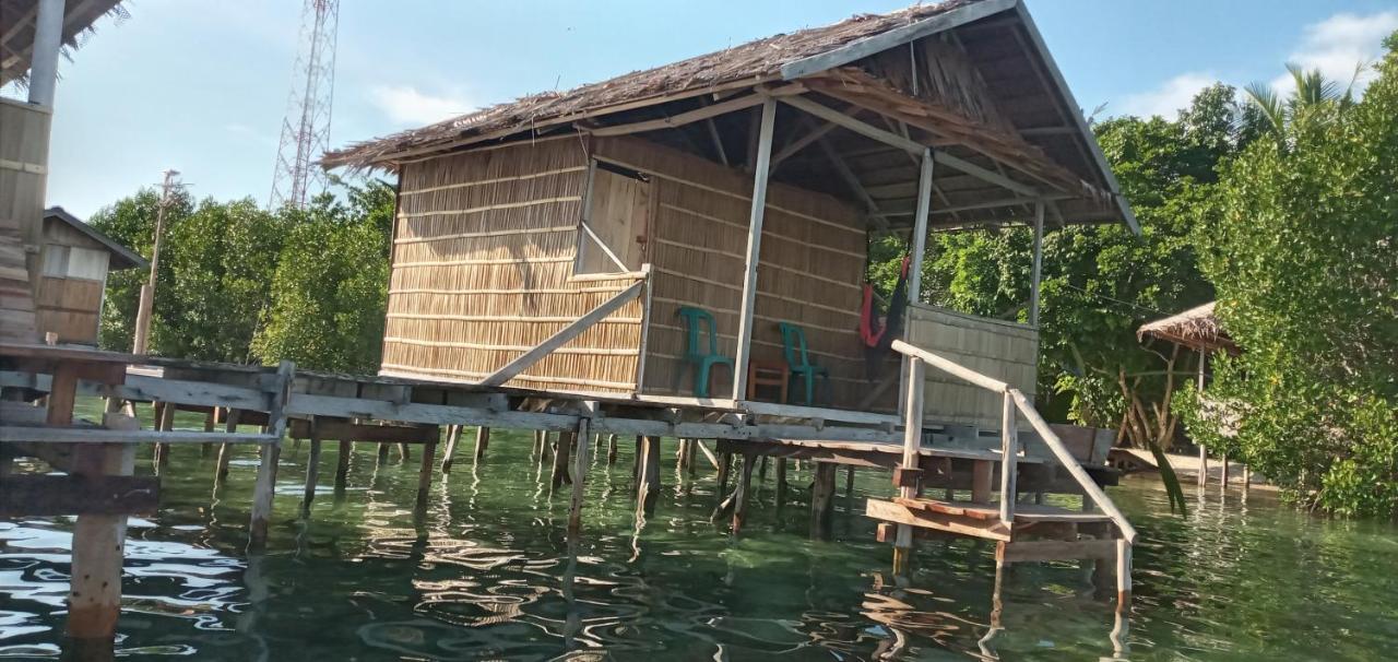 Arborek Diving Homestay R4 Besir Exterior photo